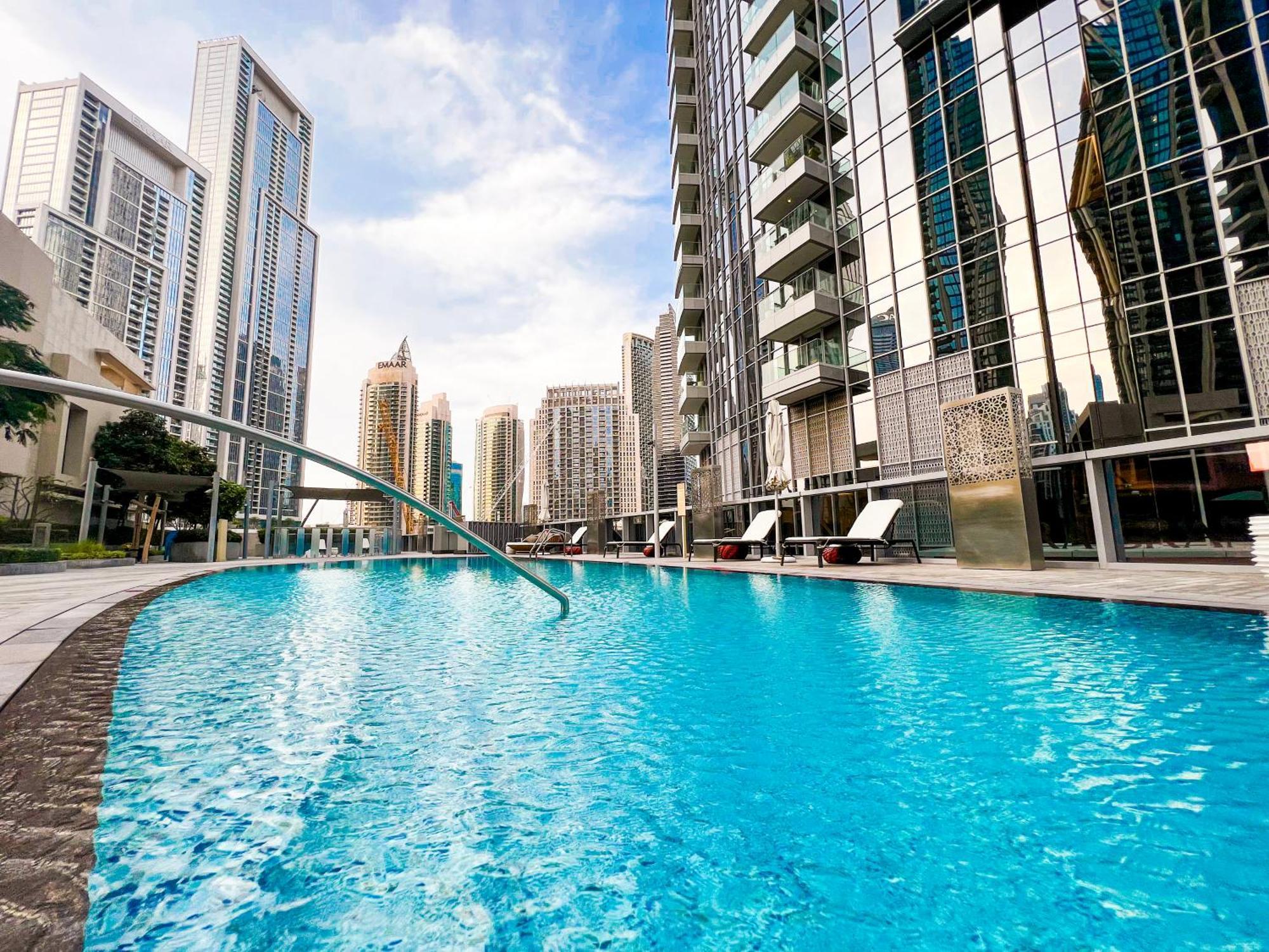 Downtown Luxury - Stunning Burj Khalifa & Sea View - 5 Minutes Walk To Dubai Mall Exteriör bild