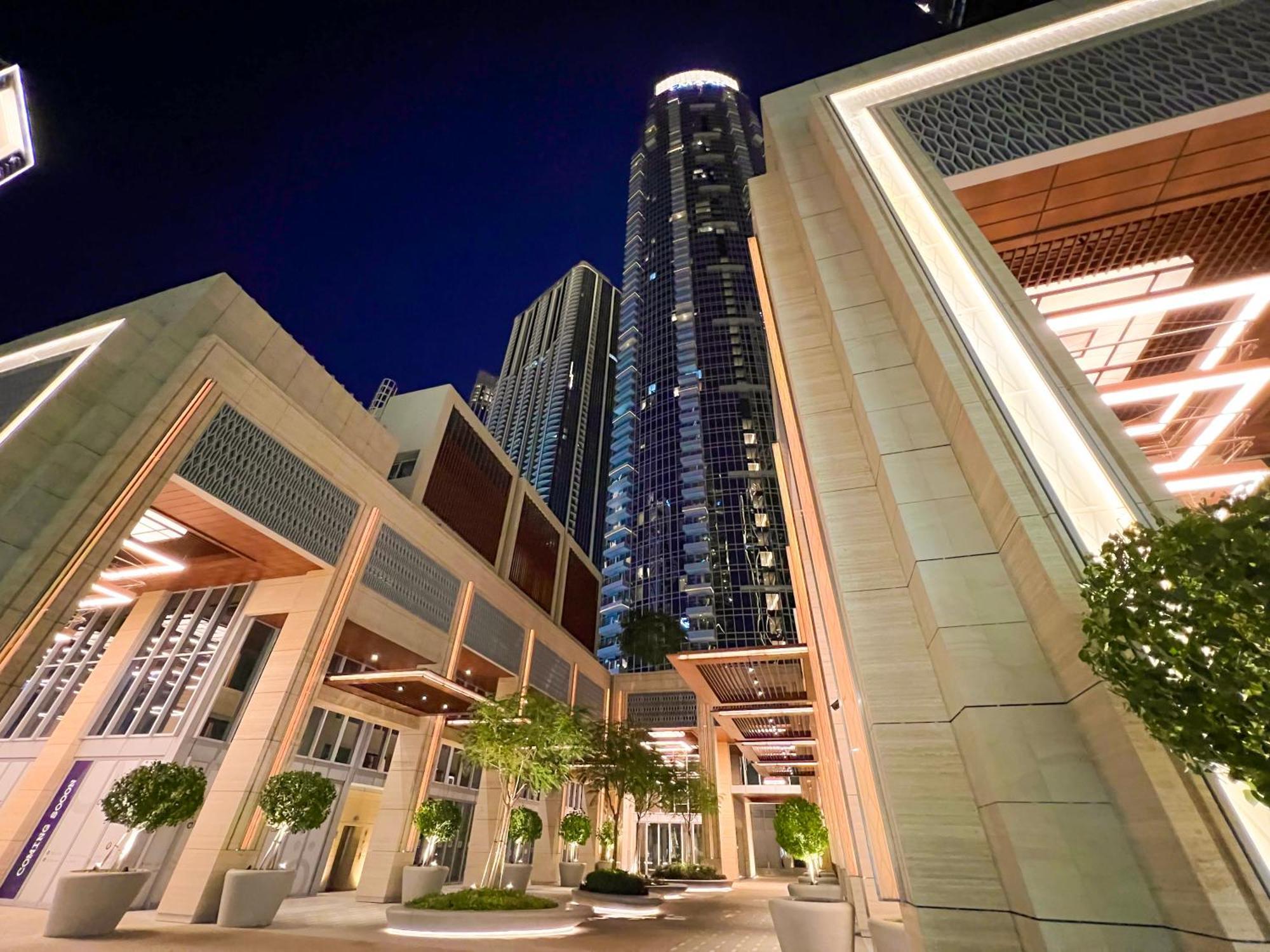 Downtown Luxury - Stunning Burj Khalifa & Sea View - 5 Minutes Walk To Dubai Mall Exteriör bild