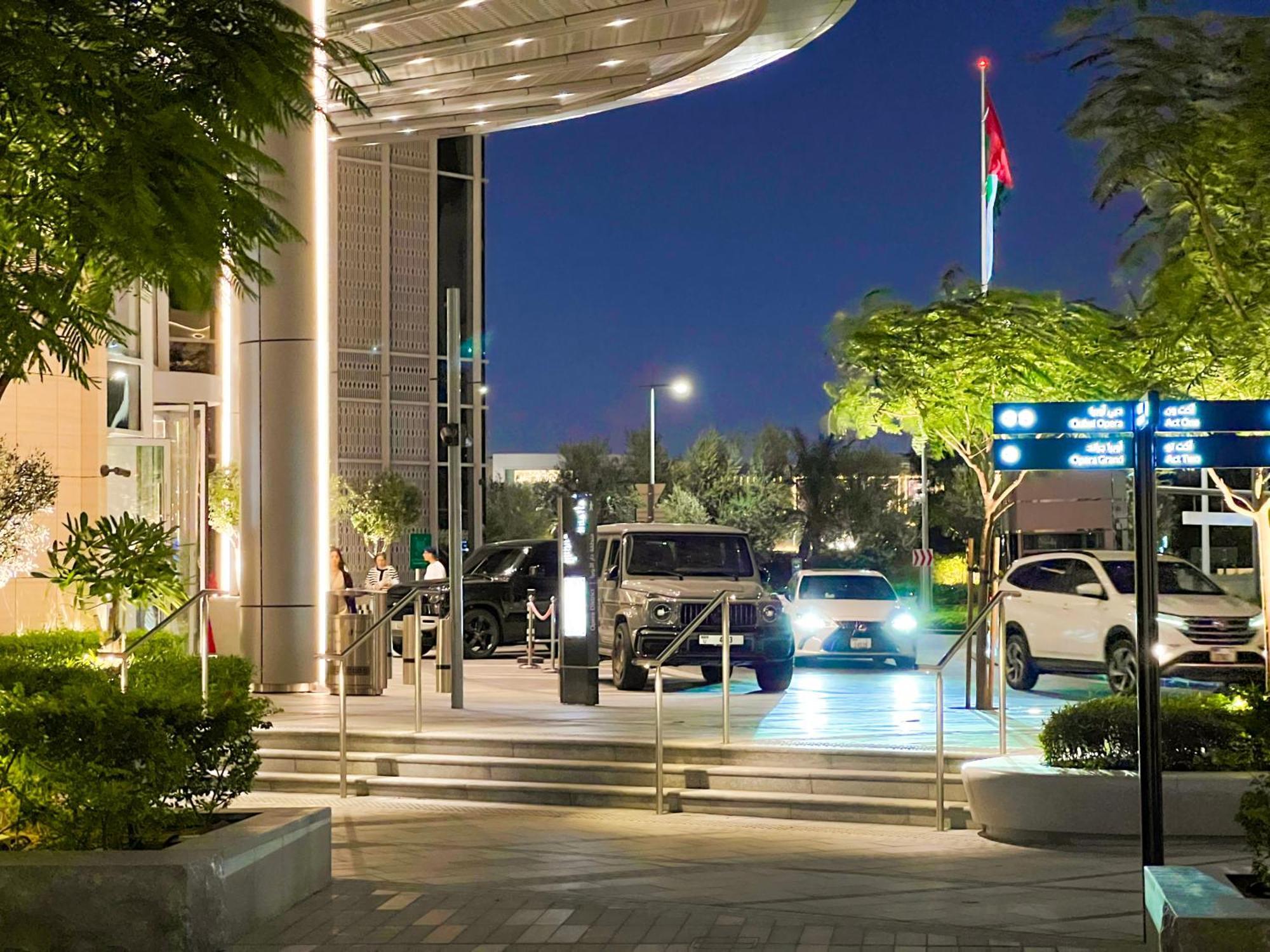 Downtown Luxury - Stunning Burj Khalifa & Sea View - 5 Minutes Walk To Dubai Mall Exteriör bild