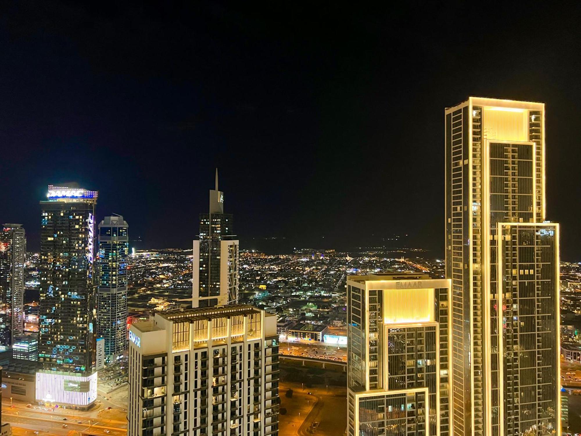 Downtown Luxury - Stunning Burj Khalifa & Sea View - 5 Minutes Walk To Dubai Mall Exteriör bild