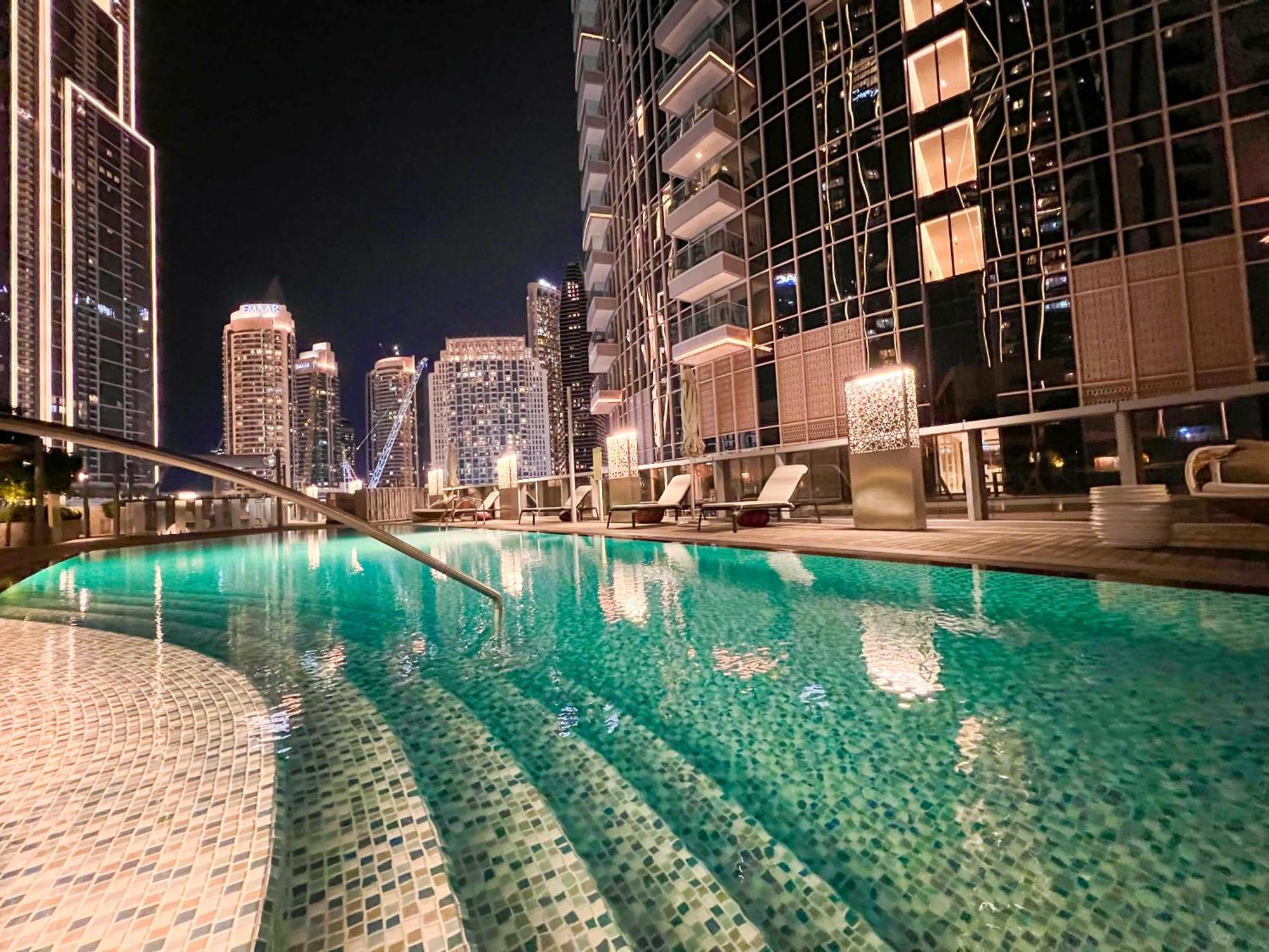 Downtown Luxury - Stunning Burj Khalifa & Sea View - 5 Minutes Walk To Dubai Mall Exteriör bild