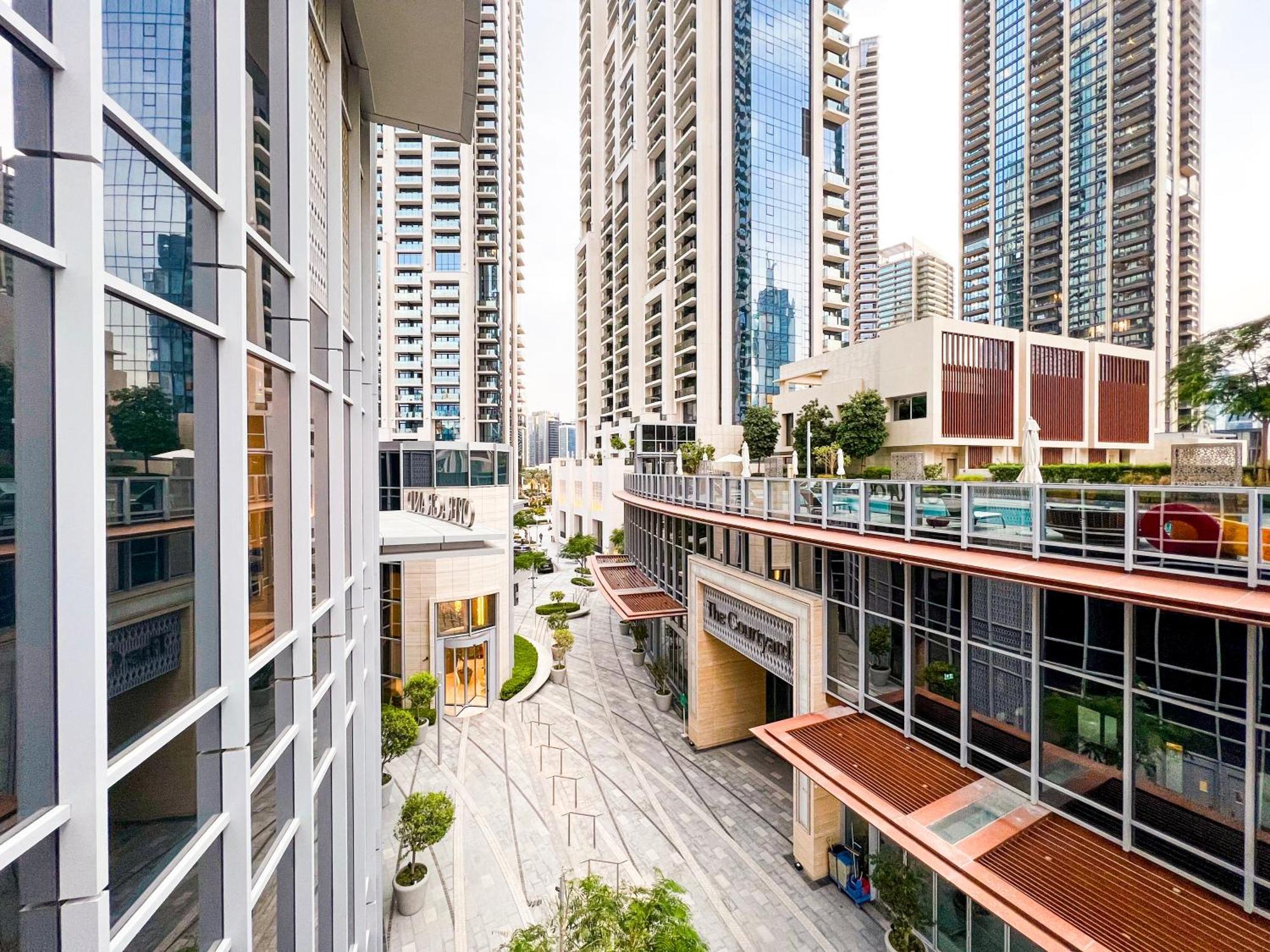 Downtown Luxury - Stunning Burj Khalifa & Sea View - 5 Minutes Walk To Dubai Mall Exteriör bild