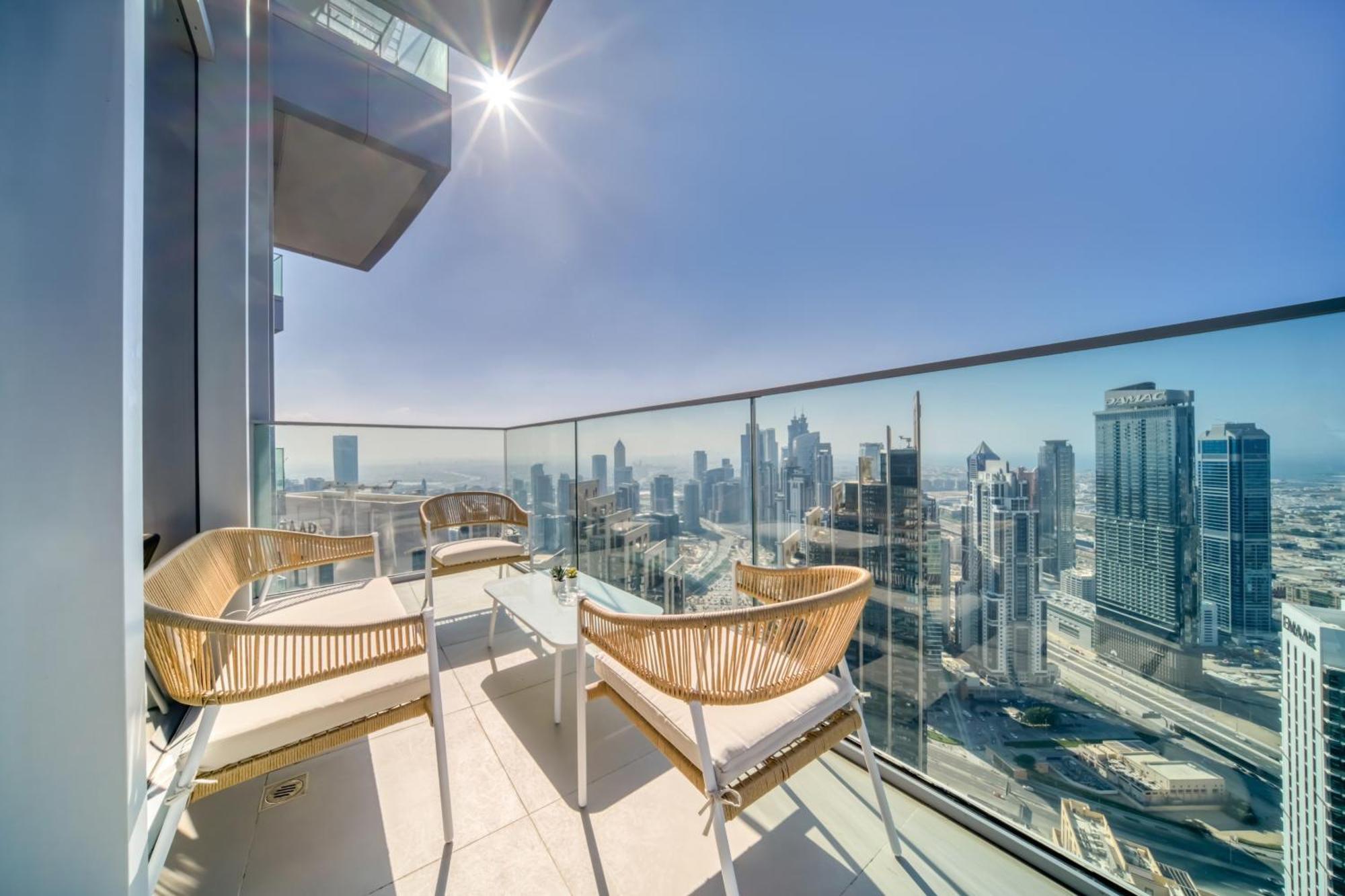 Downtown Luxury - Stunning Burj Khalifa & Sea View - 5 Minutes Walk To Dubai Mall Exteriör bild