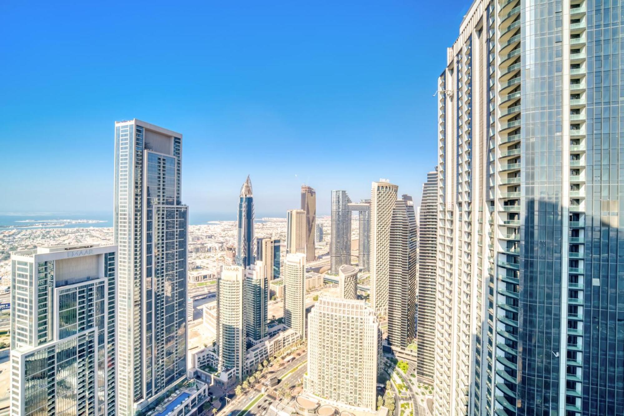 Downtown Luxury - Stunning Burj Khalifa & Sea View - 5 Minutes Walk To Dubai Mall Exteriör bild