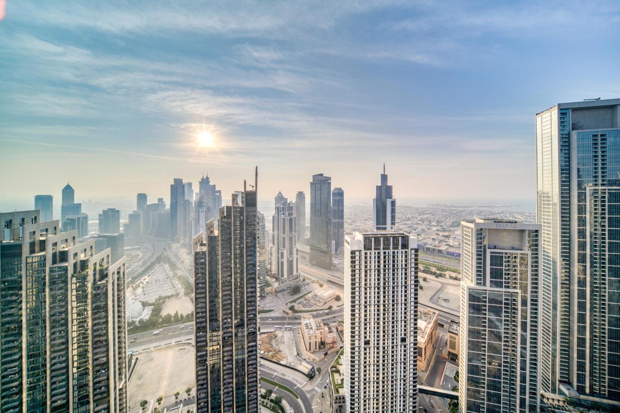 Downtown Luxury - Stunning Burj Khalifa & Sea View - 5 Minutes Walk To Dubai Mall Exteriör bild